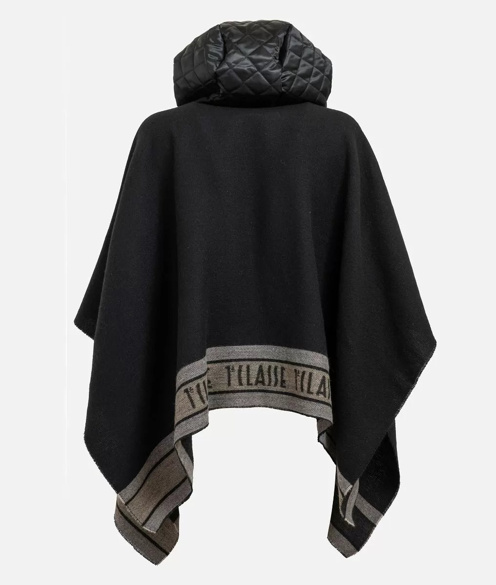 Poncho con cappuccio e tasche trapuntate prima classe